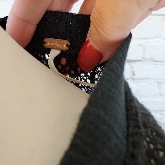 Free People Coffee In The Morning Top sz. XS Black - Picture 11 of 13